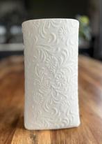 Prachtige porseleinen vaas Hutschenreuther, wit, 22 cm hoog, Minder dan 50 cm, Ophalen of Verzenden, Wit, Zo goed als nieuw