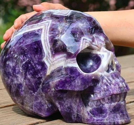 Amethyst Chevron Schedel Xtra Groot 12.8 Kilo, Verzamelen, Mineralen en Fossielen, Ophalen of Verzenden