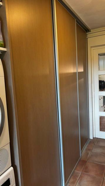 Houten schuifdeuren met aluminium strip beschikbaar voor biedingen