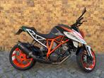 KTM 1290 SUPERDUKE R, AKRA + ONDERHOUD, Motoren, 2 cilinders, Motorrijbewijs A, Particulier, Handvatverwarming