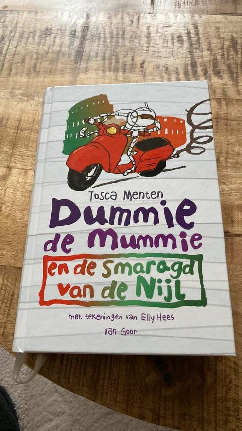 Tosca Menten - Dummie de mummie en de smaragd van de Nijl, Boeken, Kinderboeken | Jeugd | 10 tot 12 jaar, Zo goed als nieuw, Ophalen of Verzenden