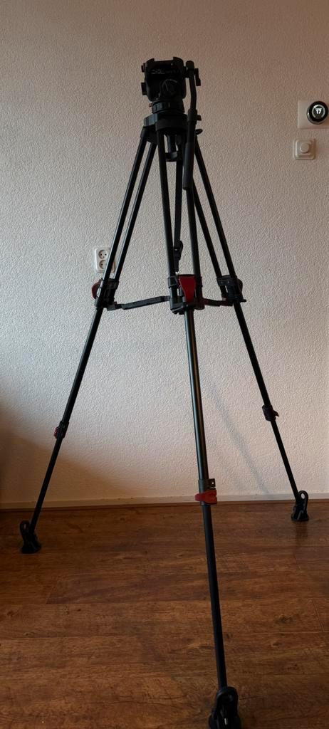 Cartoni statief met fluid head (T630/2 + FS3515), Audio, Tv en Foto, Fotografie | Statieven en Balhoofden, Zo goed als nieuw, Driepoot