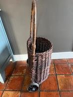 Rieten mand op wielen - Decoratief & Handig!, Huis en Inrichting, Woonaccessoires | Overige, Ophalen of Verzenden, Gebruikt