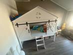 Leuk huisjesbed 90x200 met trap, Ophalen, 85 tot 100 cm, Zo goed als nieuw, Hoogslaper of Stapelbed