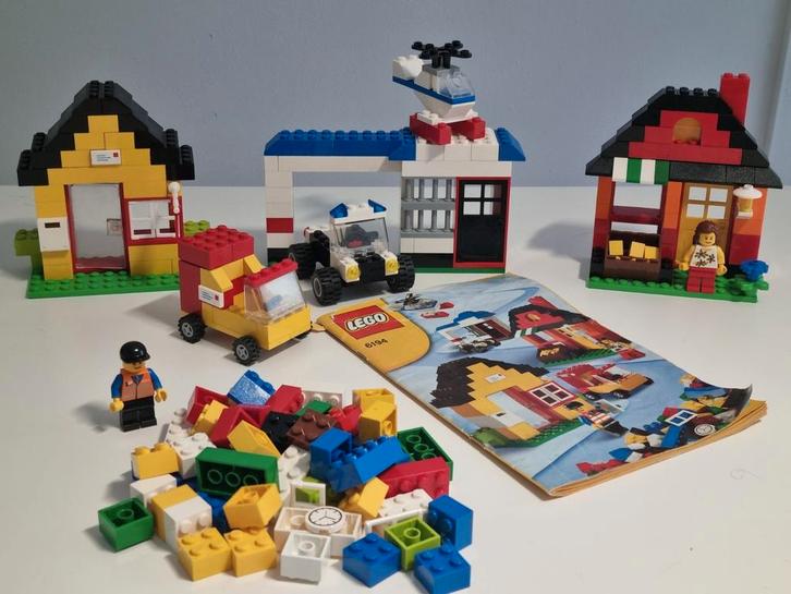 LEGO Classic 6194 - My Own LEGO Town, Kinderen en Baby's, Speelgoed | Duplo en Lego, Zo goed als nieuw, Ophalen of Verzenden