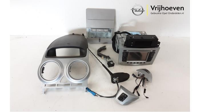 Navigatie Module van een Opel Corsa (Corsa D 07-), Auto-onderdelen, Elektronica en Kabels, Opel, Gebruikt, 3 maanden garantie