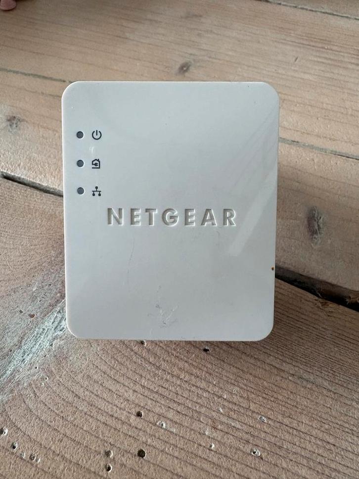 Netgear Powerline AV 200 XAV2101 Adapter, Computers en Software, Powerlines, Zo goed als nieuw, Ophalen of Verzenden