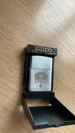KFOR Zippo, Verzamelen, Verzenden, Nieuw, Aansteker