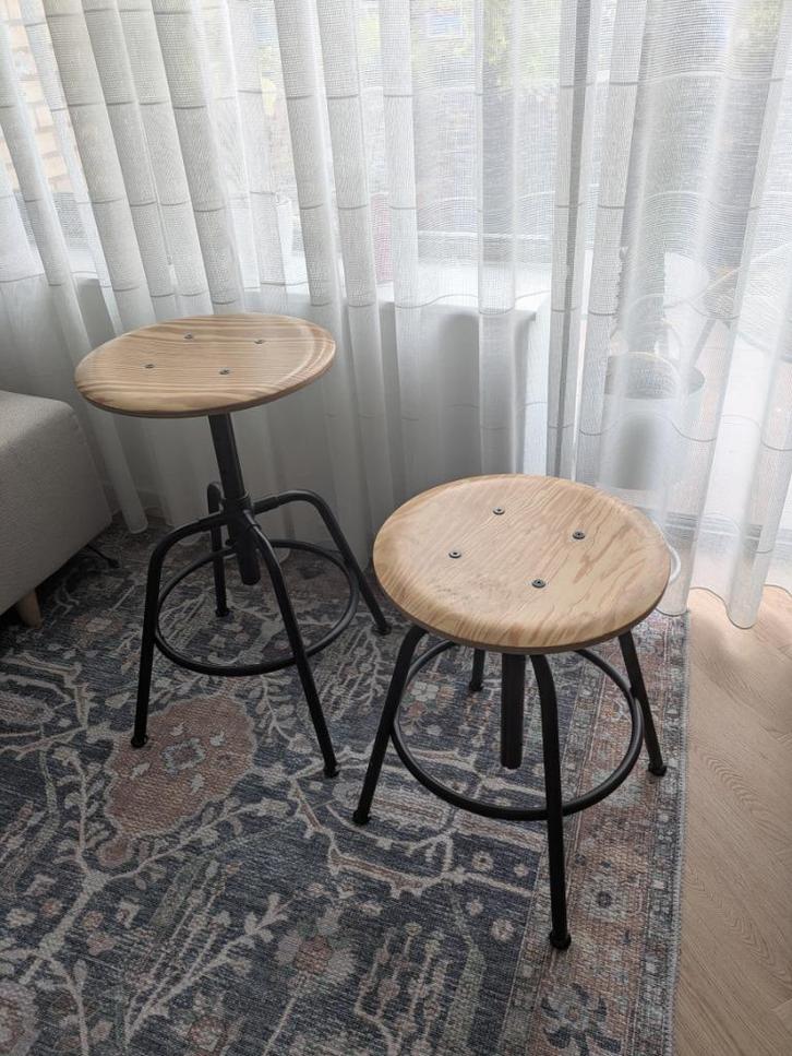 Ikea Bar Chairs (KULLABERG), Huis en Inrichting, Barkrukken, Zo goed als nieuw, 60 tot 90 cm, Hout, Metaal, 2 krukken, In hoogte verstelbaar