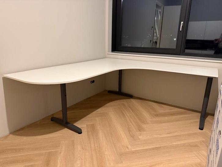 IKEA Galant Hoekbureau - Wit, Huis en Inrichting, Bureaus, Gebruikt, Bureau, In hoogte verstelbaar, Ophalen
