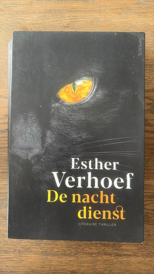 Esther Verhoef - De Nachtdienst, Boeken, Thrillers, Zo goed als nieuw, Nederland, Ophalen of Verzenden