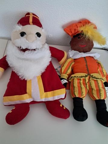 Sinterklaas en Zwarte Piet Knuffels beschikbaar voor biedingen