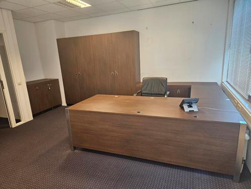 Directie kamer en kantoor meubilair super mooi bijna gratis, Zakelijke goederen, Kantoor en Winkelinrichting | Kantoormeubilair en Inrichting