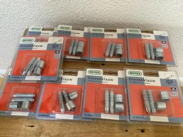NIEUWE NEMEF dievenklauwen + NIEUW deurbeslag van D4E beschikbaar voor biedingen