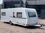 Eriba Nova 555 Trend | 7 slaapplaatsen | Hefbed | Vloerverwa, Caravans en Kamperen, Caravans, Rondzit, 7 tot 8 meter, Bedrijf