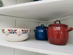 Oude schaal met 2 emaille potten in dezelfde kleut, Antiek en Kunst, Curiosa en Brocante, Ophalen of Verzenden