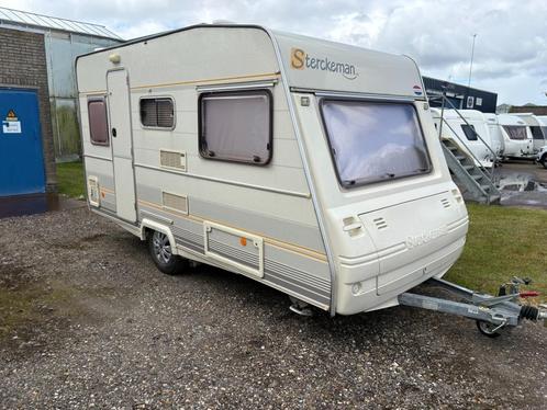 Sterckeman Caravan met mover, Caravans en Kamperen, Caravans, Particulier, tot en met 4, 500 - 750 kg, Treinzit, Sterckeman, Vast bed