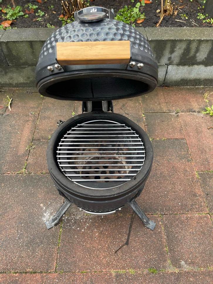 Compacte Kamado Mini BBQ, Tuin en Terras, Houtskoolbarbecues, Gebruikt, Met accessoires, Ophalen of Verzenden