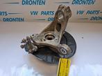 Fusee rechts-voor van een Volkswagen Golf