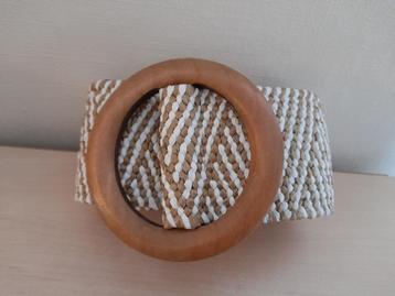 Riem van Norah z.g.a.n beschikbaar voor biedingen