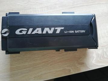 Te koop goede Giant twist go double accu`s en laders 36 volt beschikbaar voor biedingen