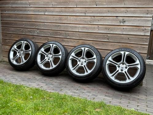 Orig Renault Clio IV GT Line 17 inch velgen + zomerbanden, Auto-onderdelen, Banden en Velgen, Banden en Velgen, Zomerbanden, 17 inch