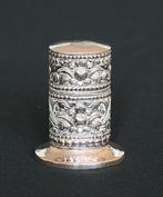 Djokja Zilveren ( 800 ) Aansteker Moeljodihardjo 1936, Antiek en Kunst, Kunst | Niet-Westerse kunst, Ophalen of Verzenden