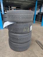 Dunlop Winterbanden 215/45 R17 Wintersport 5 - 7mm, Auto-onderdelen, Banden en Velgen, Ophalen, 17 inch, Winterbanden, Band(en)