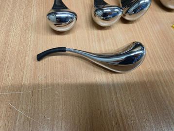 5 metalen wijn ijsklontjes beschikbaar voor biedingen