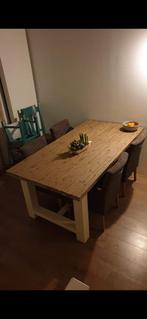GRATIS AF TE HALEN - Eettafel met 4 eetkamerstoelen, Huis en Inrichting, Ophalen