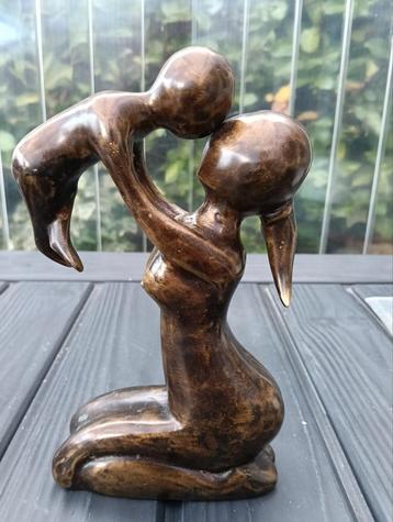 Aandoenlijk Moeder en Kind Beeldje - Koper/Messing beschikbaar voor biedingen