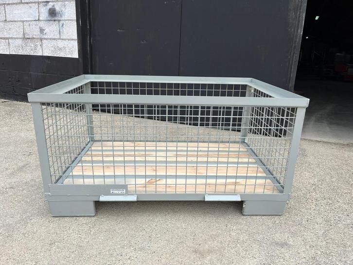 Stapelbare gaasboxen 2 stuks (nieuwstaat), Doe-het-zelf en Verbouw, Kratten en Dozen, Zo goed als nieuw, Bak of Kist, 100 cm of meer