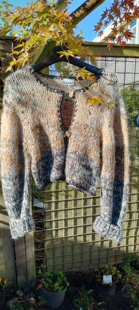Ganni maat L, Kleding | Dames, Truien en Vesten, Nieuw, Maat 42/44 (L), Overige kleuren, Ophalen of Verzenden