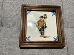 Makkum Tegeltableau met Wandelaar, Antiek en Kunst, Antiek | Wandborden en Tegels, Ophalen of Verzenden