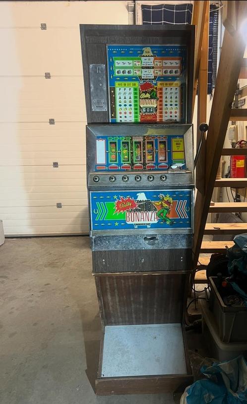 Twee keer gokkast, Verzamelen, Automaten | Gokkasten en Fruitautomaten, Gebruikt, Gulden, Met sleutels, Ophalen