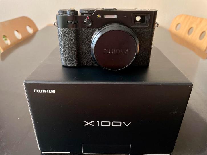Te koop zwarte Fujifilm X100v met accessoires, Audio, Tv en Foto, Fotocamera's Digitaal, Compact, Fuji, Geen optische zoom, Ophalen of Verzenden