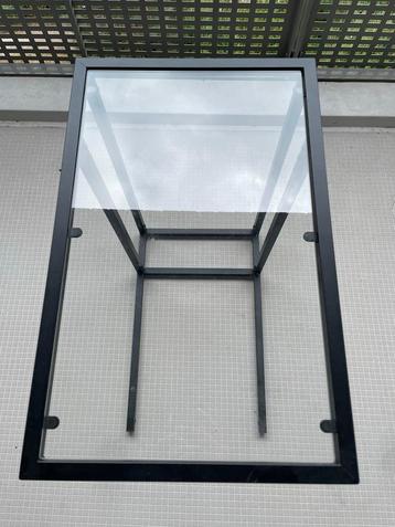Salontafel - Metaal & Glas - Bijzettafel beschikbaar voor biedingen