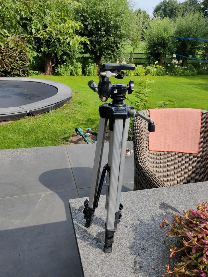 Camera Driepoot - Gebruikt, Audio, Tv en Foto, Fotografie | Statieven en Balhoofden, Gebruikt, Driepoot, 150 tot 175 cm, Met balhoofd