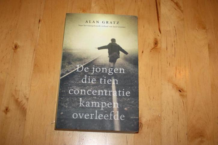 De jongen die tien concentratiekampen overleefde, Alan Gratz, Boeken, Kinderboeken | Jeugd | 13 jaar en ouder, Gelezen, Ophalen of Verzenden