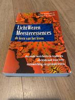 P. Schneider - LichtWezen Meesteressences, oeroude inzichten, Ophalen of Verzenden, Zo goed als nieuw