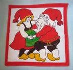 Vintage Zweeds kerstkleedje met dansende kerstkabouters, Ophalen of Verzenden, Zo goed als nieuw
