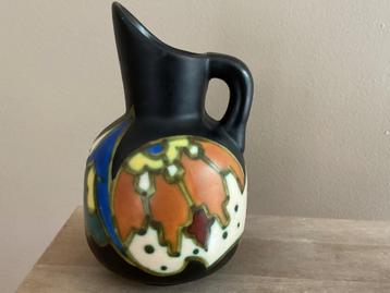 Aren plateel Art Deco kannetje uit de jaren 20-30 gemerkt beschikbaar voor biedingen