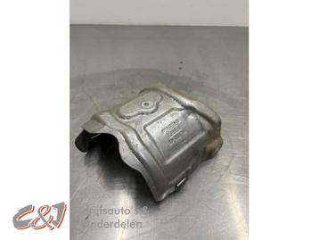 Hitteschild uitlaat van een Ford Transit Courier beschikbaar voor biedingen