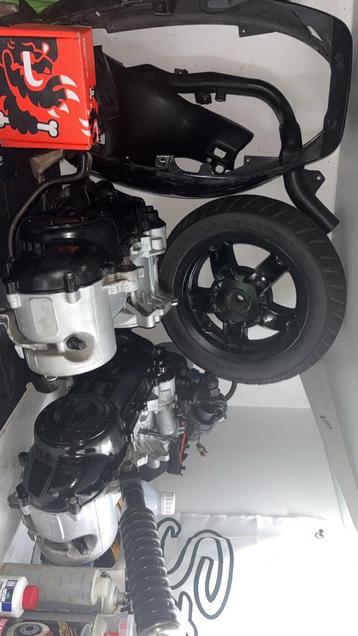 Piaggio onderdelen 2t/4t beschikbaar voor biedingen