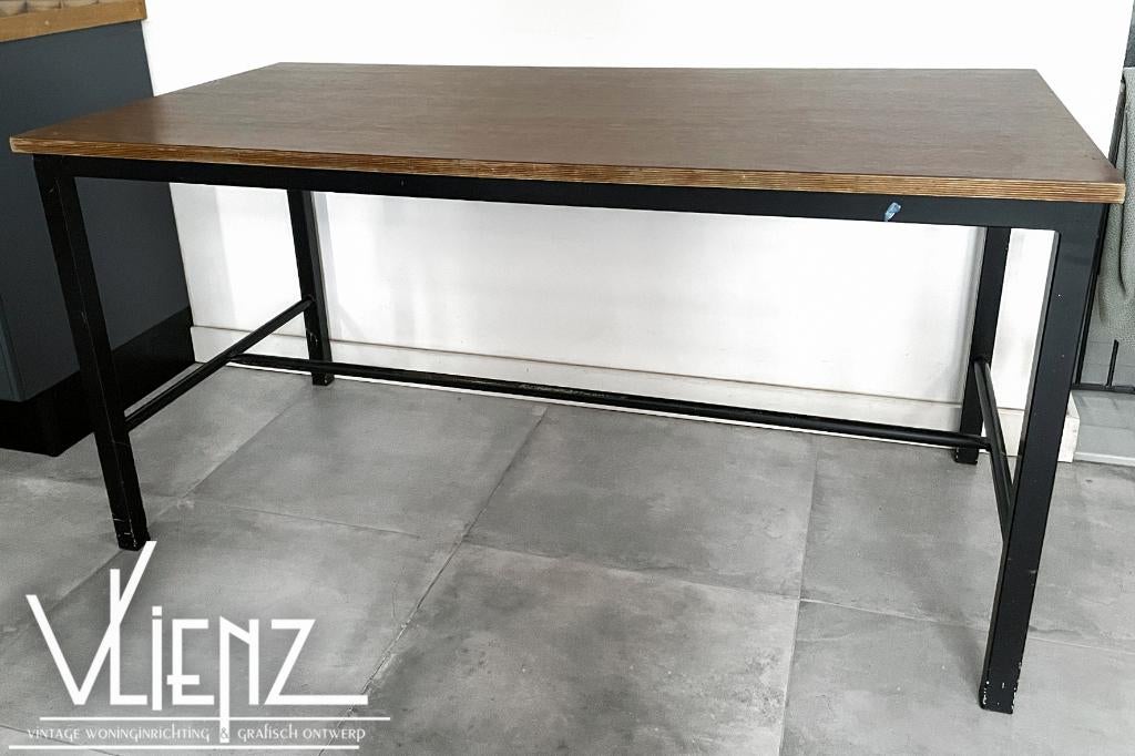 Stevige werktafel ateliertafel staal, dik multiplex werkbank, Doe-het-zelf en Verbouw, Werkbanken, Gebruikt, 70 tot 120 cm, Ophalen
