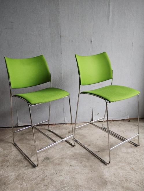 2x Casala Curvy design barkruk kruk hoge stoel buisframe, Huis en Inrichting, Barkrukken, Gebruikt, 60 tot 90 cm, 2 krukken, Ophalen