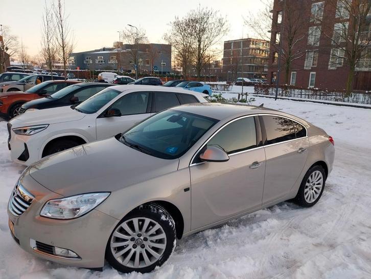 Opel Insignia 1.6 Turbo 132KW 5-DRS 2009 Beige, Auto's, Opel, Particulier, Insignia, ABS, Benzine, B, Hatchback, Handgeschakeld