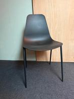 Zwarte design stoel, Ophalen, Kunststof, Zwart, Zo goed als nieuw