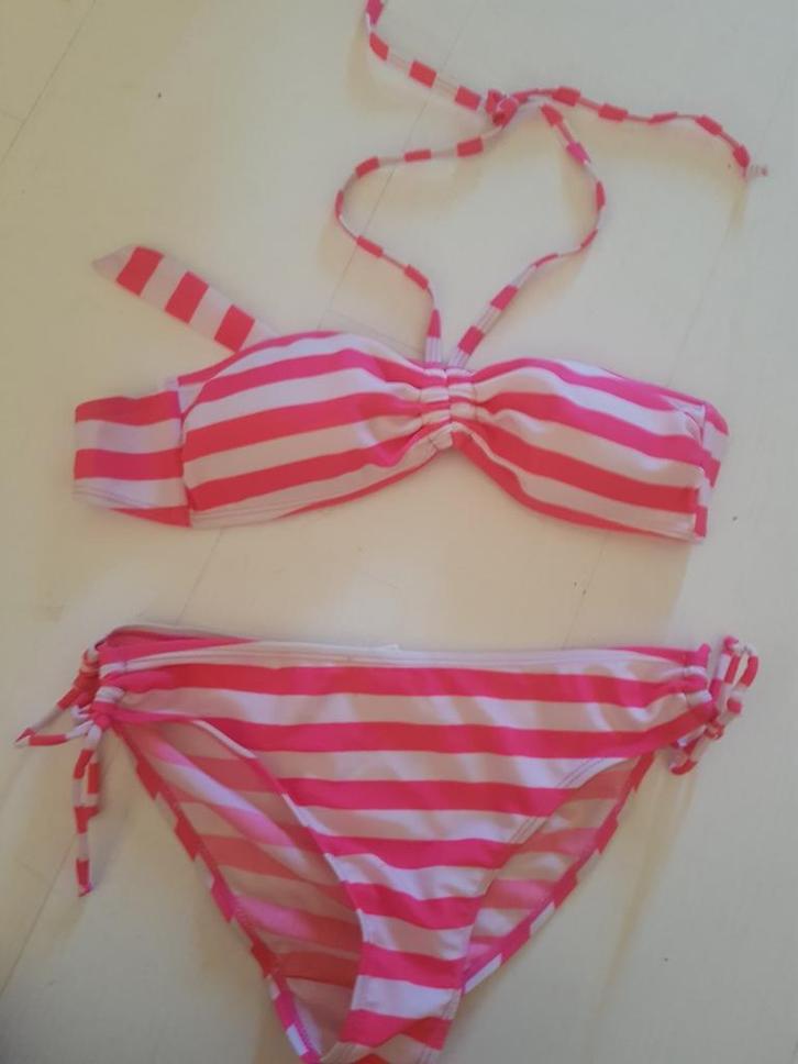 Roze met witte halter bikini XS, Kleding | Dames, Badmode en Zwemkleding, Zo goed als nieuw, Bikini, Roze, Ophalen of Verzenden