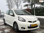 Toyota Aygo 1.0 Navigator *CARPLAY| 5Drs, Auto's, Toyota, Voorwielaandrijving, Euro 5, Stof, Gebruikt